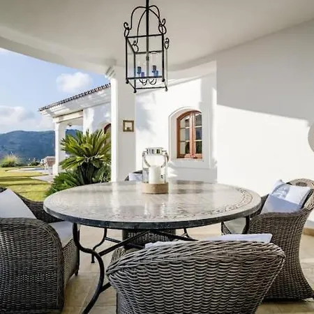 Casa Monarch