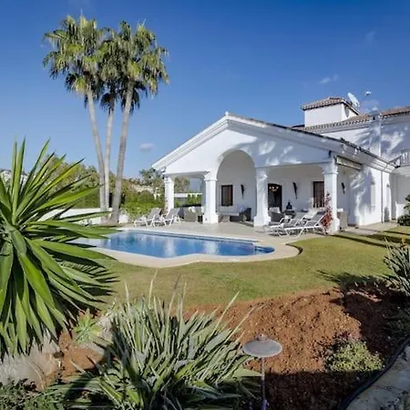 Casa Monarch *